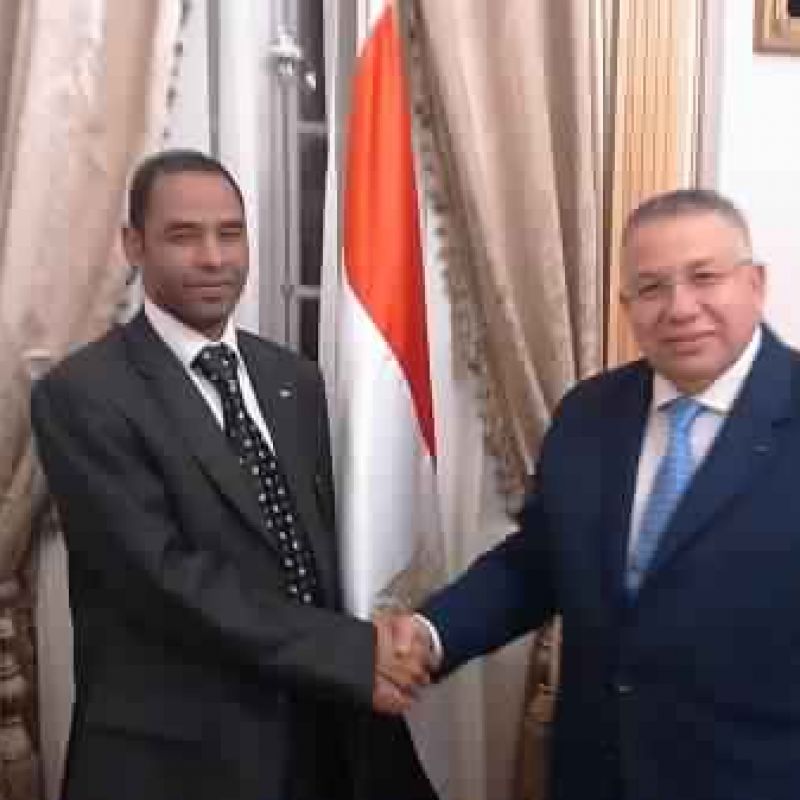  The advisor, Hisham soliman, the center&rsquo;s advisor, visited the parliament and met with Mr. Ma