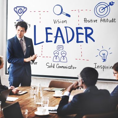 التحكيم العلمي في مجال العلوم الإنسانية.